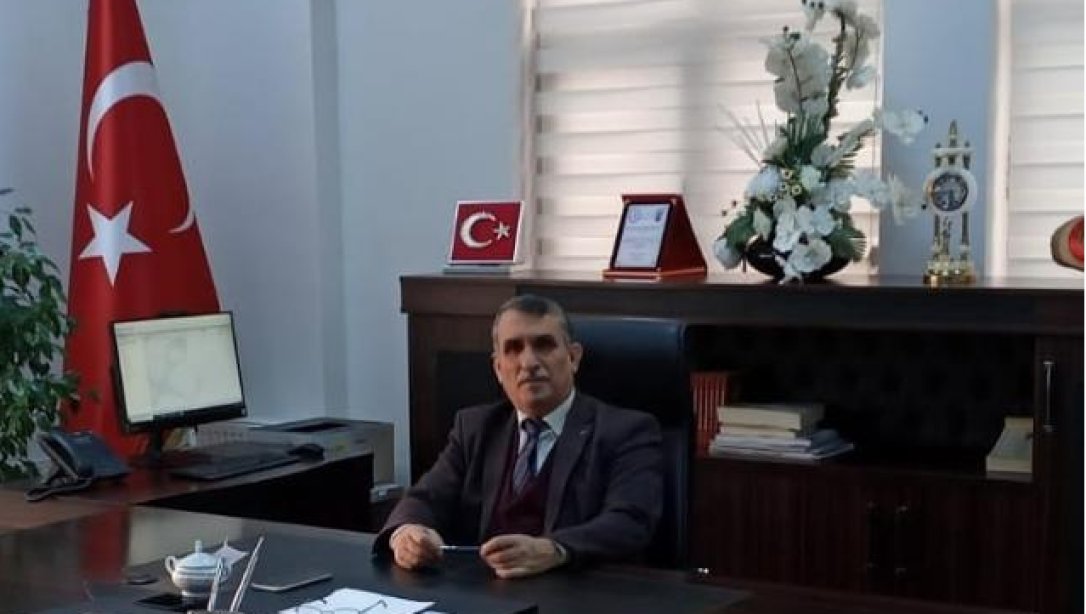 İLÇE MİLLİ EĞİTİM MÜDÜRÜMÜZ SAYIN YAVUZ BEŞKARDEŞ'İN 29 EKİM CUMHURİYET BAYRAMI MESAJI;